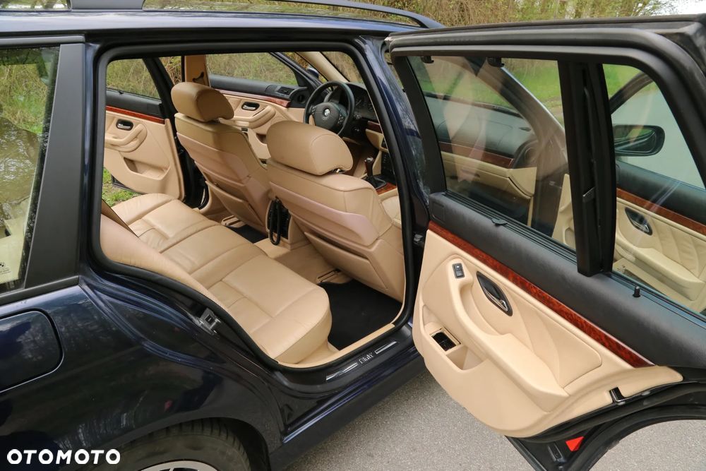 BMW Seria 5 530i Touring Edition Sport - 20