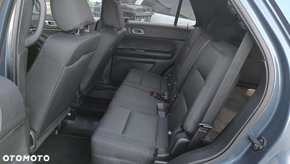 Ford Explorer - 18