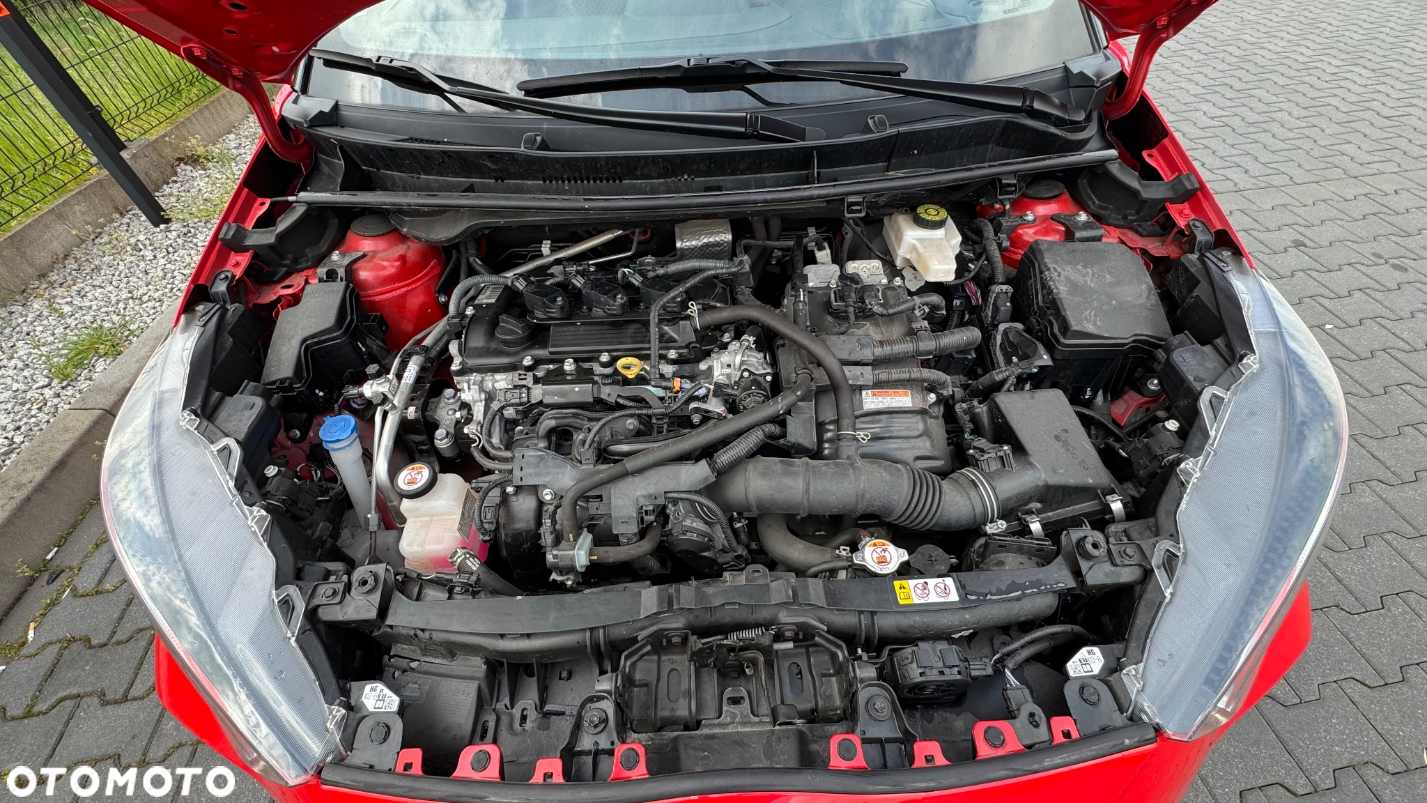 Toyota Yaris Hybrid 1.5 Executive - 24