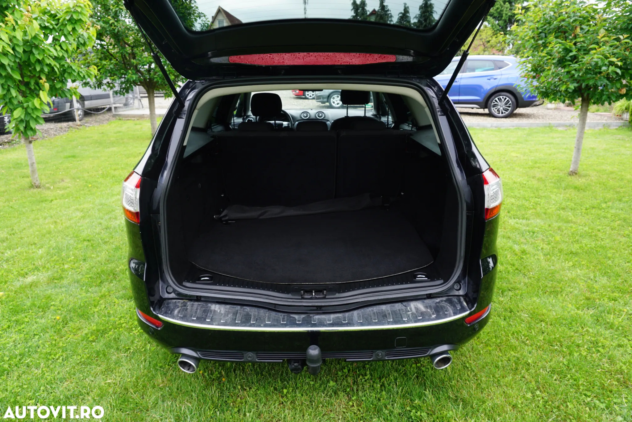 Ford Mondeo 2.0 EcoBoost Powershift Titanium - 13