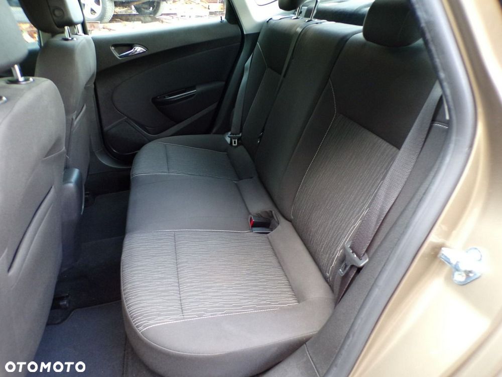 Opel Astra - 31
