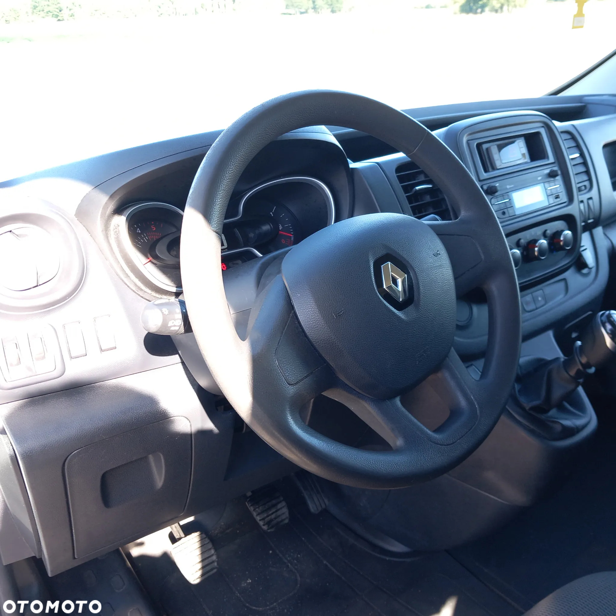 Renault Trafic - 15