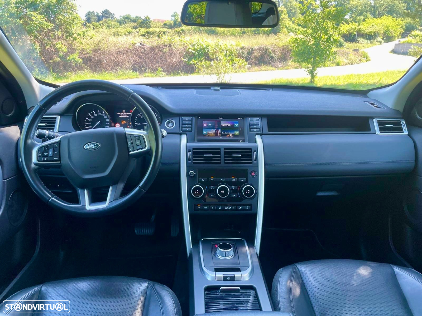 Land Rover Discovery Sport 2.0 TD4 HSE Auto - 43