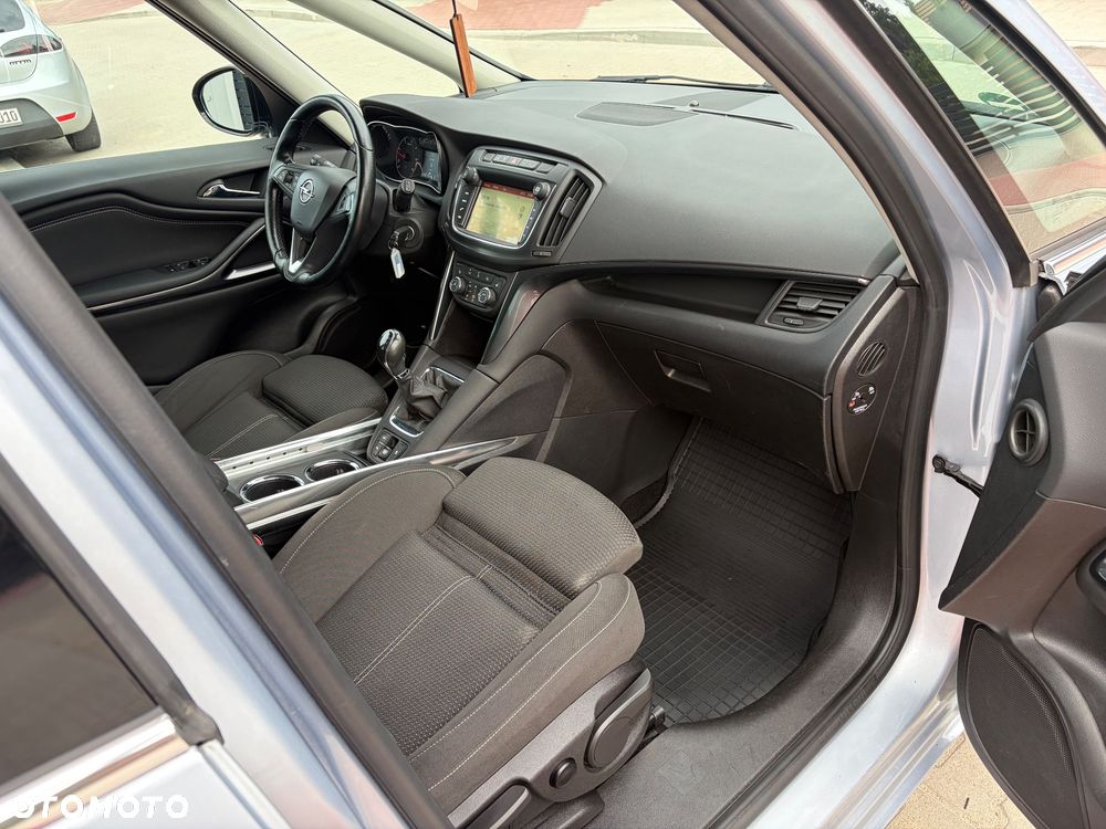 Opel Zafira 2.0 D (CDTI ecoFLEX) Start/Stop Business Innovation - 26