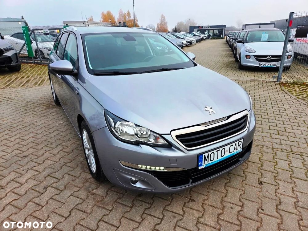 Peugeot 308 1.6 e-HDi Allure S&S - 23