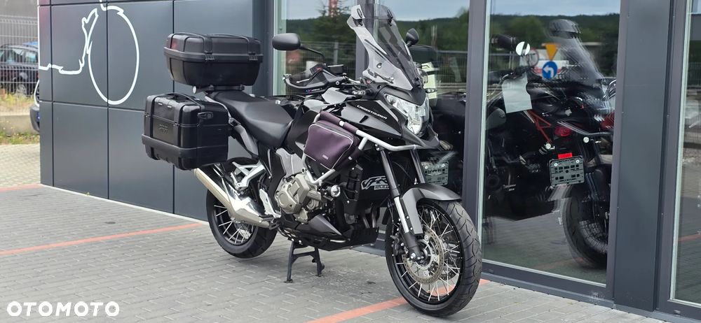 Honda VFR - 6