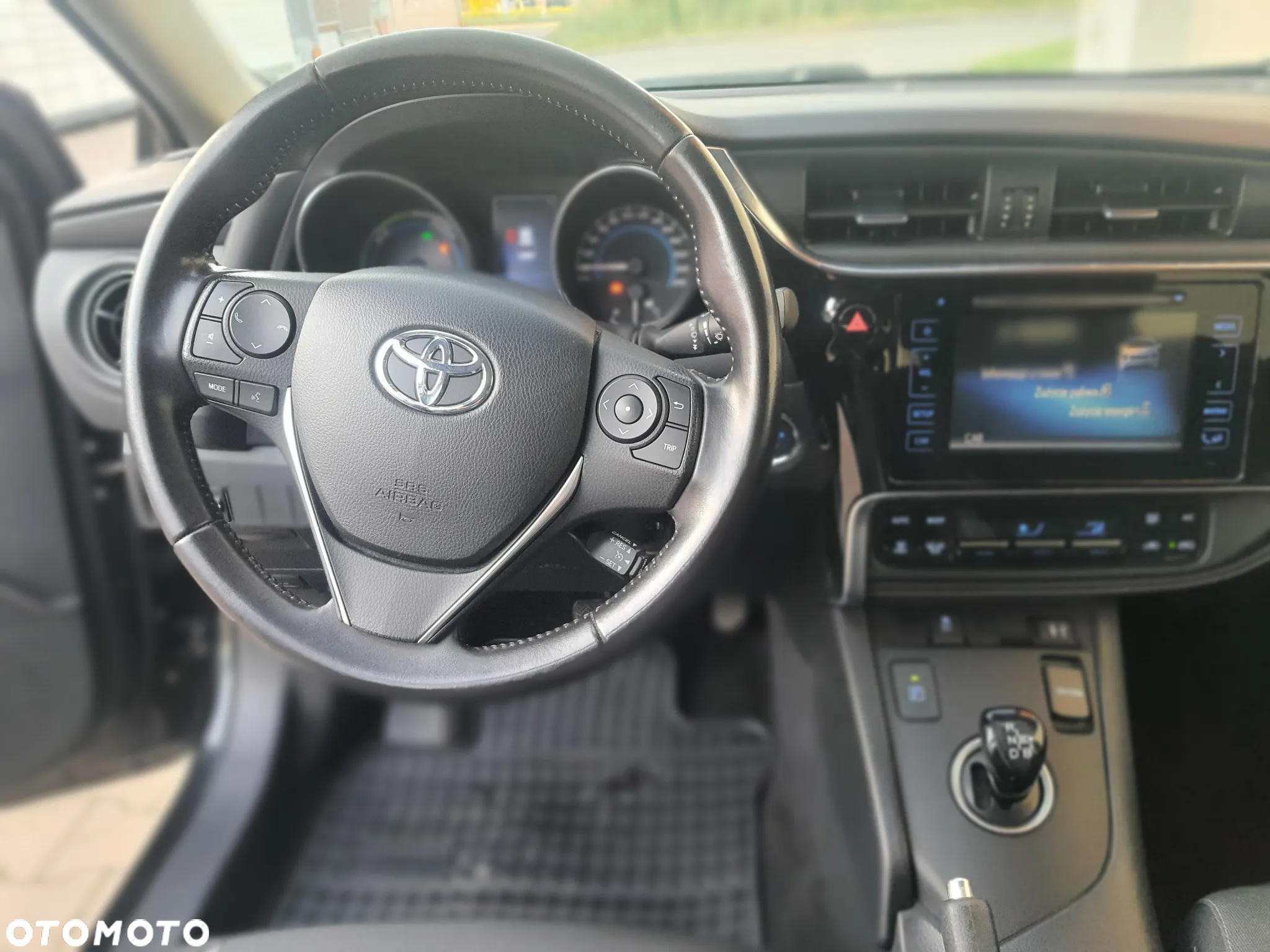 Toyota Auris - 17