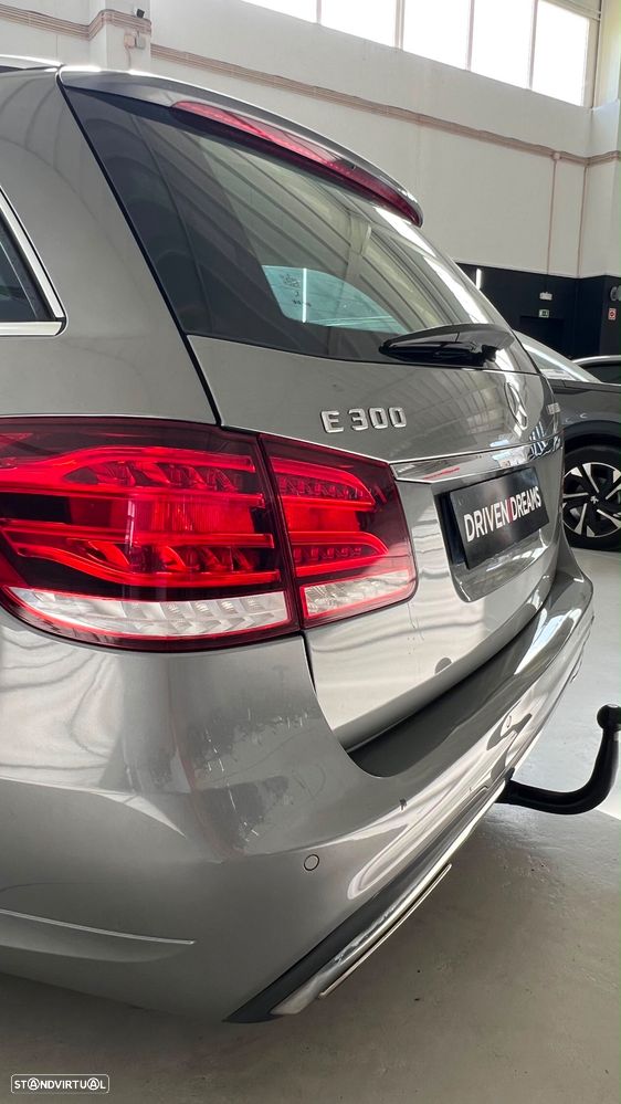 Mercedes-Benz E 300 Bluetec Hybrid Avantgarde - 31