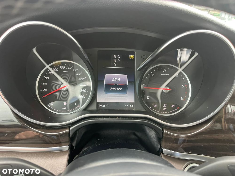 Mercedes-Benz Klasa V 300 d 4-Matic 9G-Tronic (d³ugi) - 9