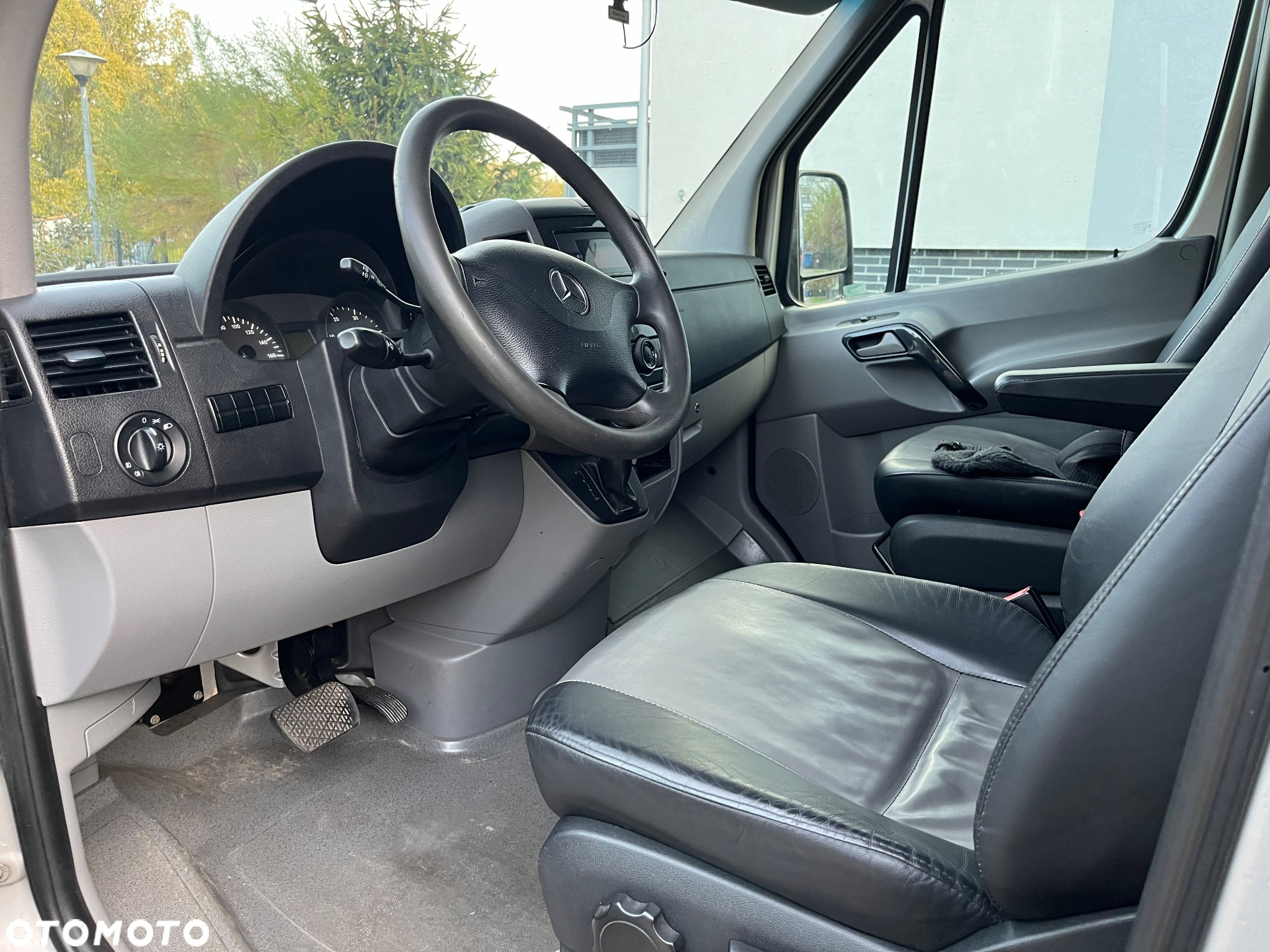 Mercedes-Benz Sprinter - 18