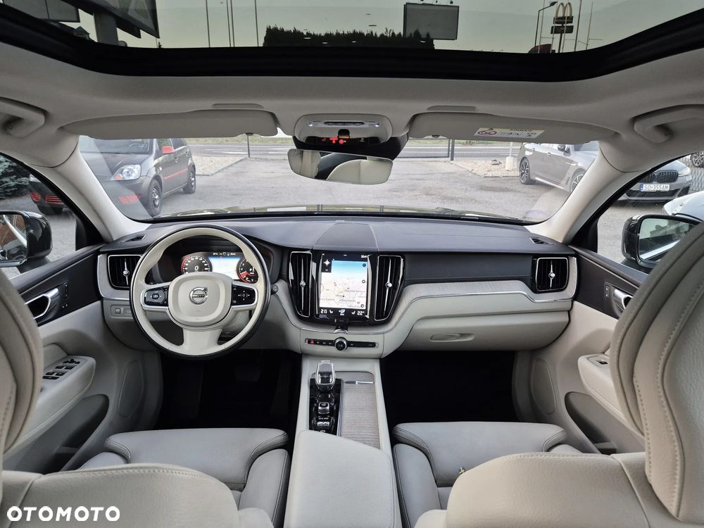 Volvo XC 60 T6 Plug-In Hybrid AWD Inscription - 7