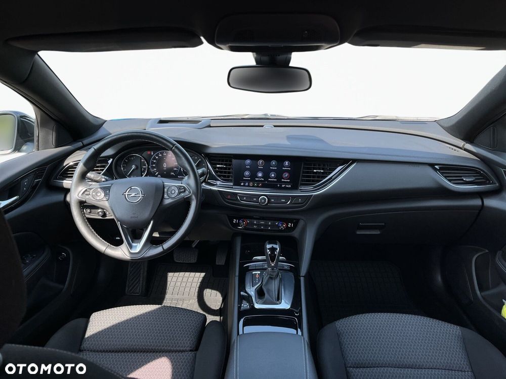 Opel Insignia - 15