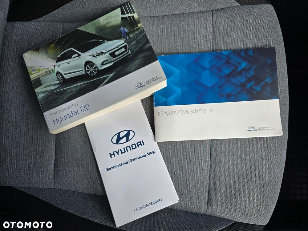 Hyundai i20 1.2 Pure - 17