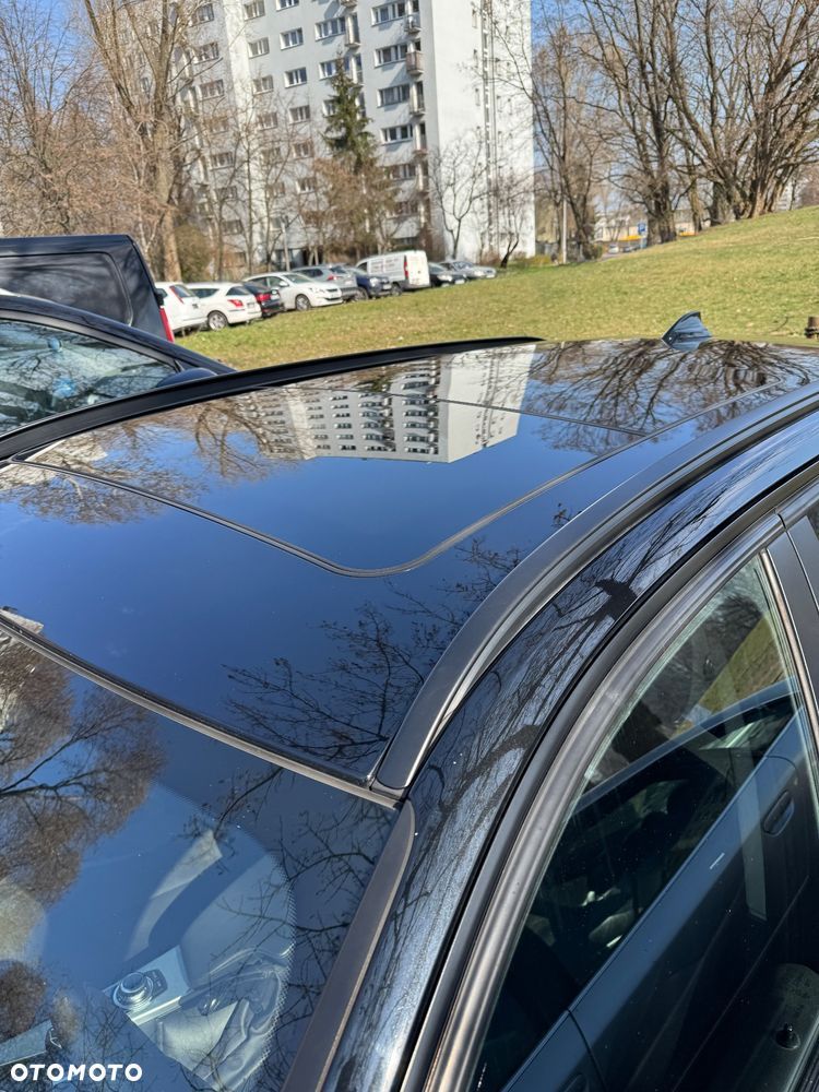 BMW Seria 3 318d Touring - 3