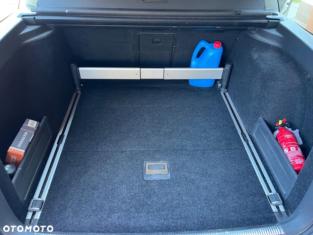 Volkswagen Passat - 14