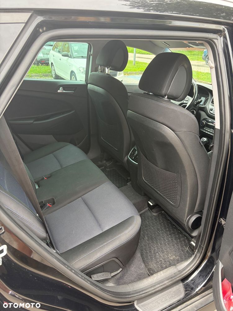 Hyundai Tucson 1.7 CRDI BlueDrive Design 2WD DCT - 12