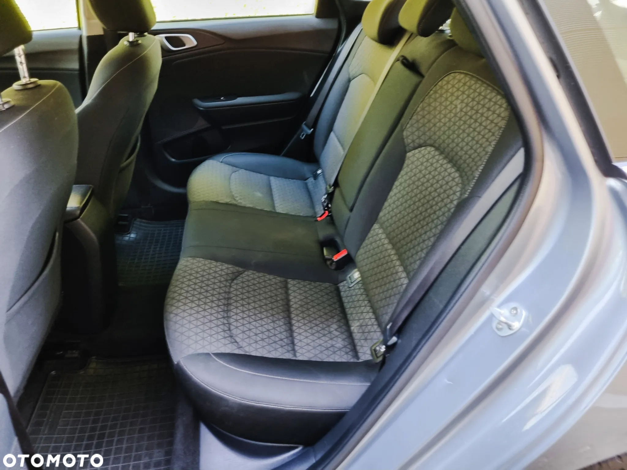 Kia Ceed 1.4 T-GDI L - 21