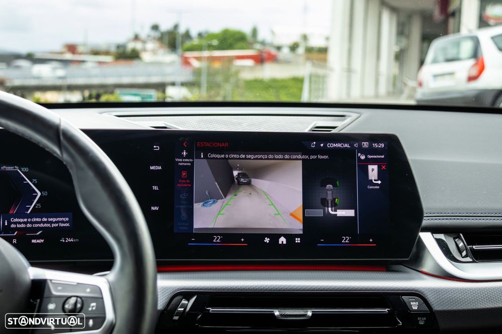 BMW iX1 eDrive20 Pack Desportivo M - 55