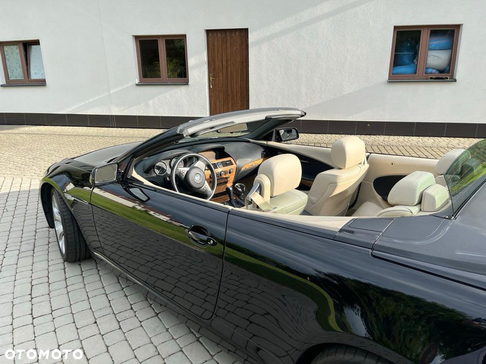 BMW Seria 6 650 i - 12