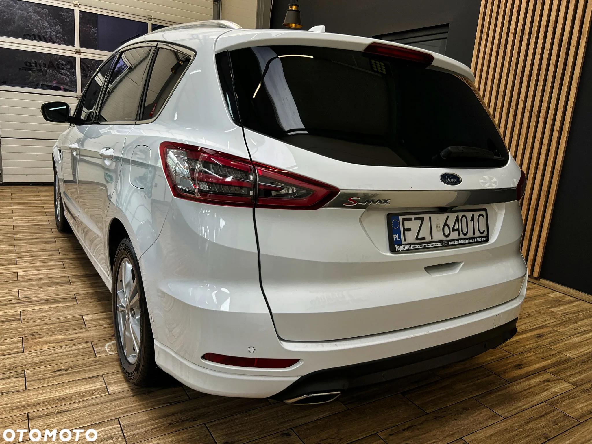 Ford S-Max 2.0 EcoBlue Titanium - 11