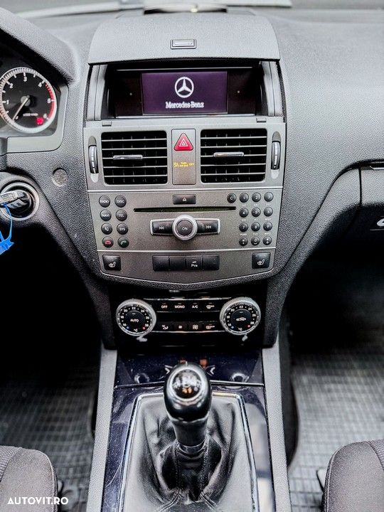 Mercedes-Benz C - 15