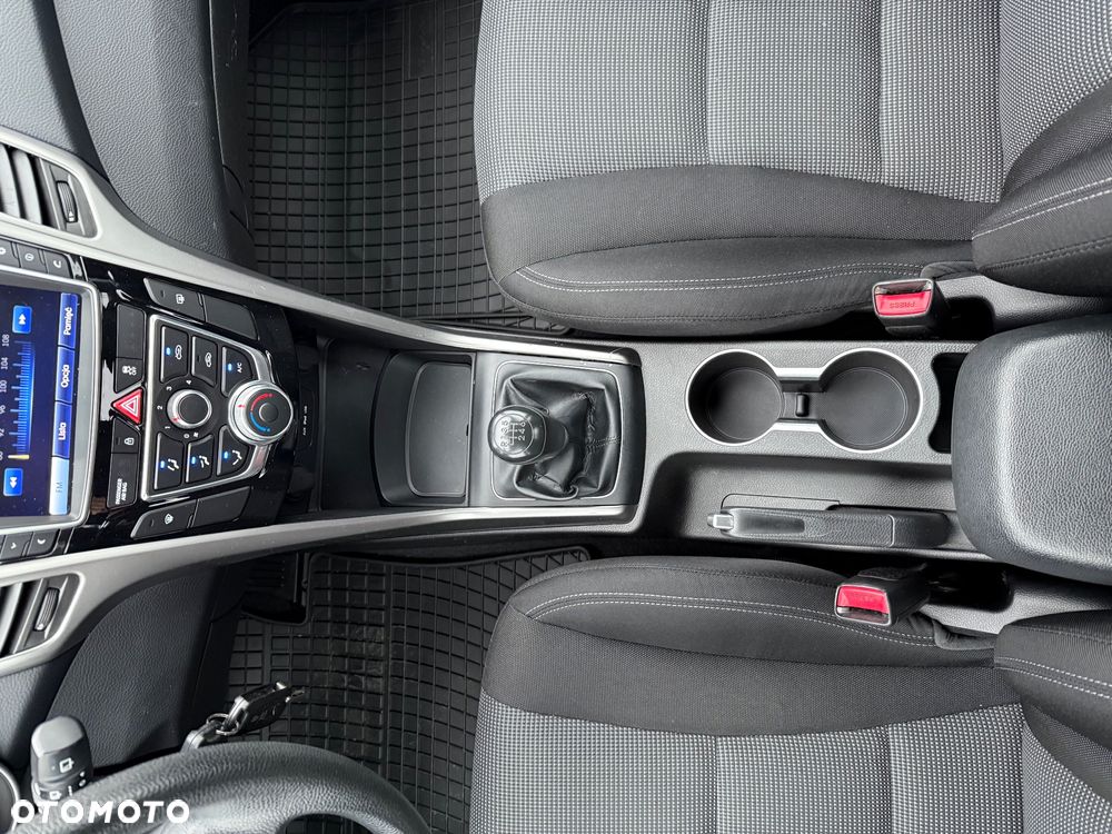 Hyundai i30 1.4 Classic + - 24