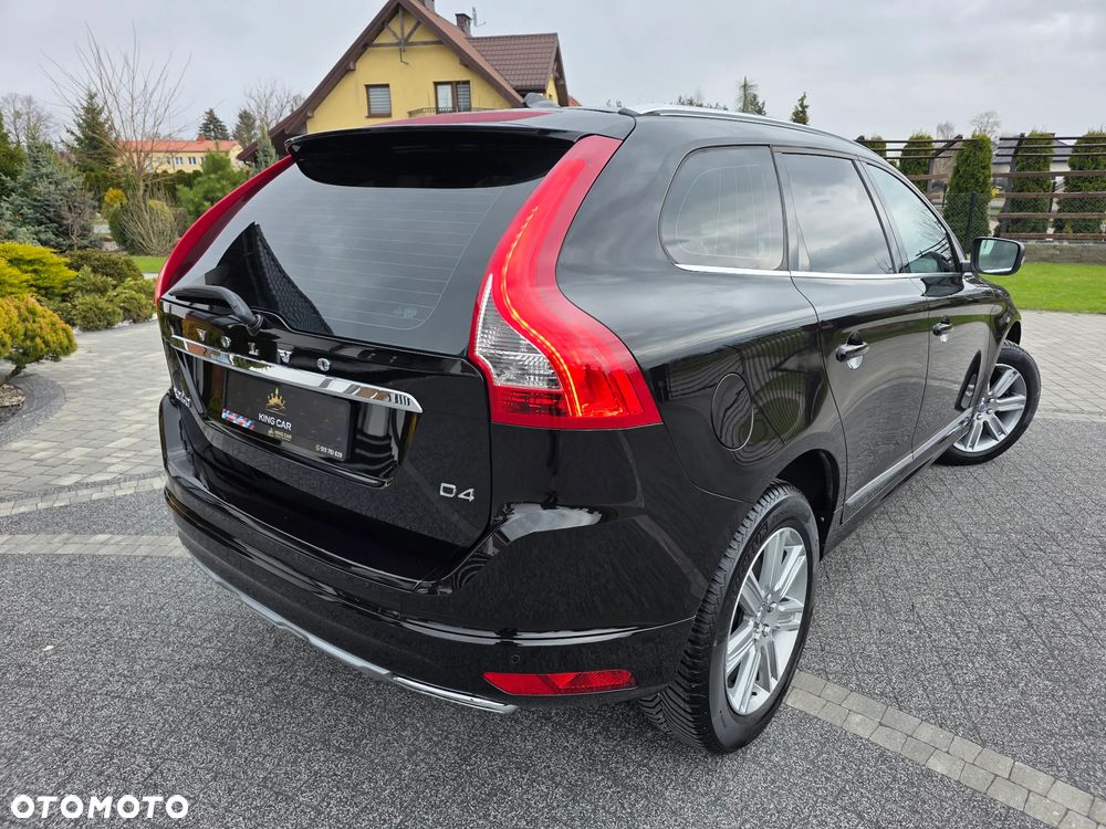 Volvo XC 60 D4 Geartronic Summum - 16