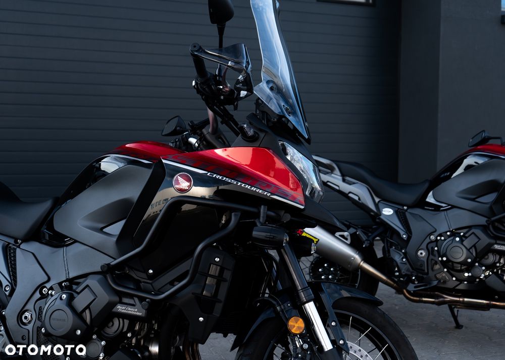 Honda VFR - 3