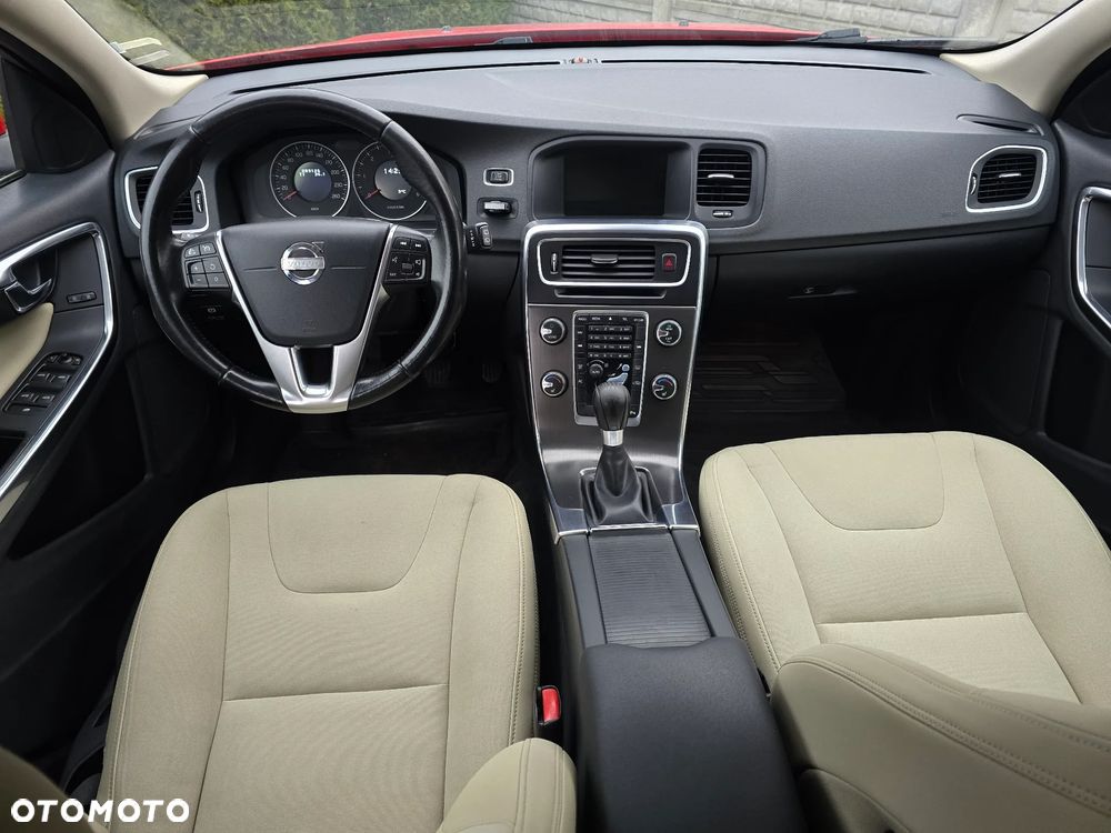 Volvo V60 DRIVe Kinetic - 16