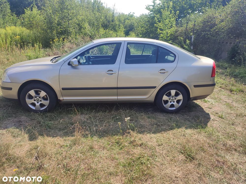 Skoda Octavia 1.6 Automatik Ambiente - 4