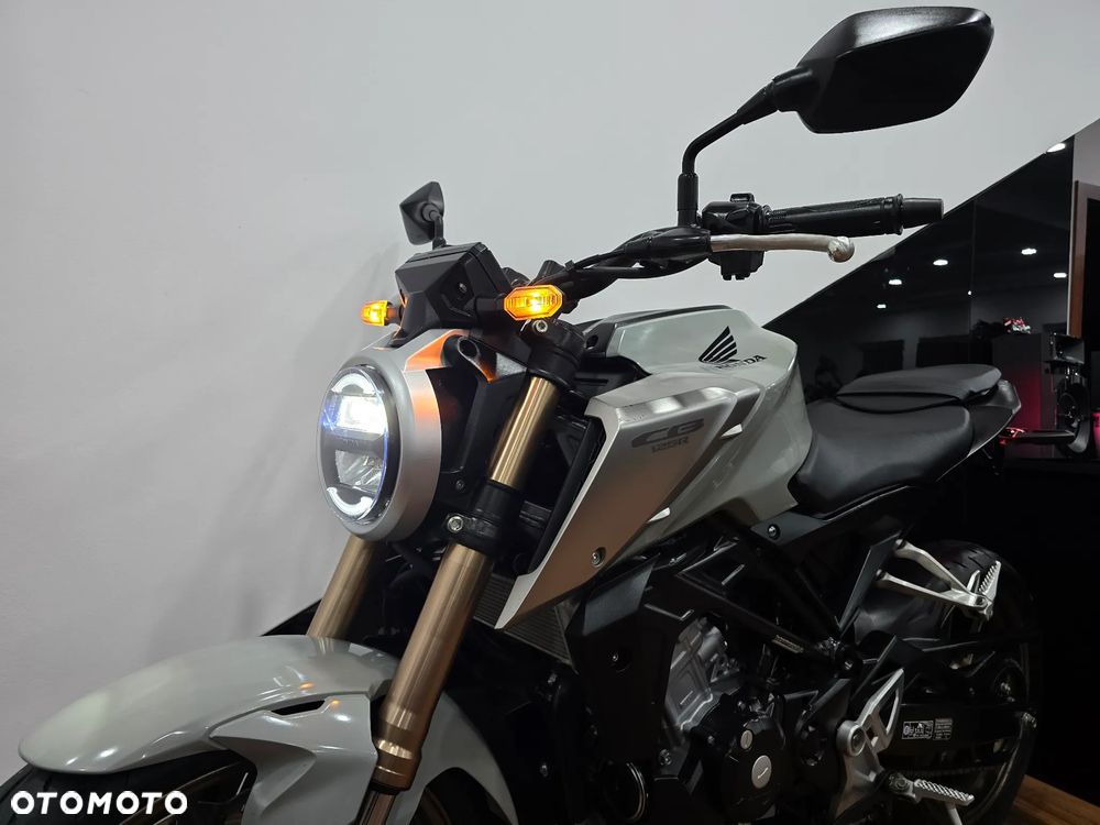 Honda CB - 4