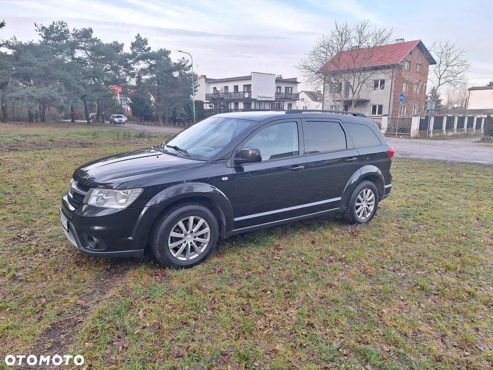 Fiat Freemont 2.0 Multijet 16V DPF Automatik Allrad Lounge - 2