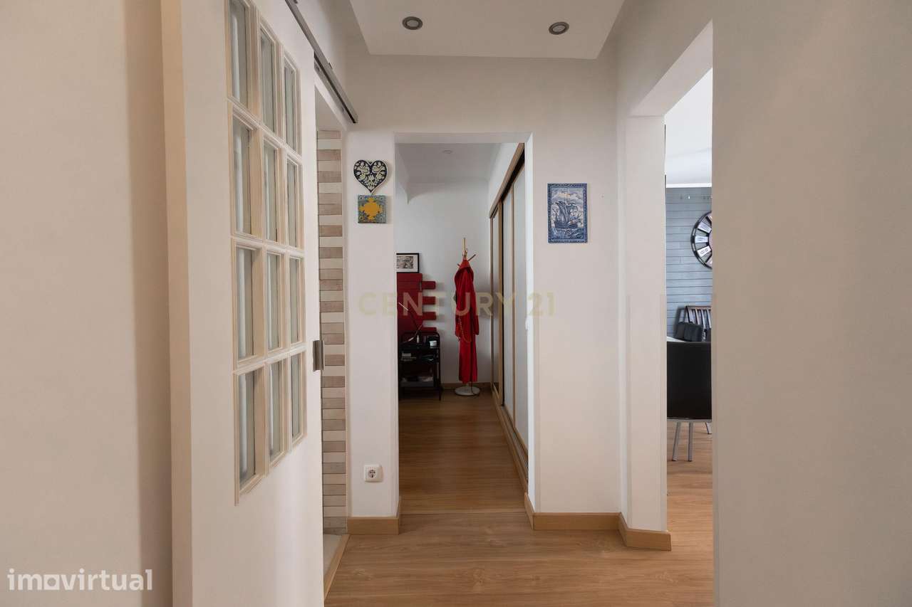 T2 Duplex com Terraço, Cheio de Luz, no Coração da Baixa de Setúbal - Grande imagem: 2/29