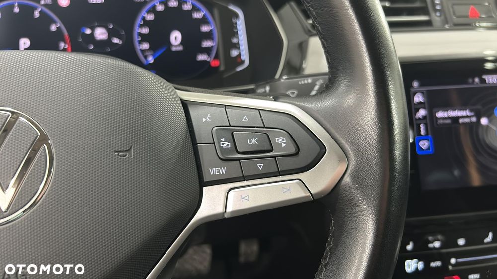 Volkswagen Passat - 23