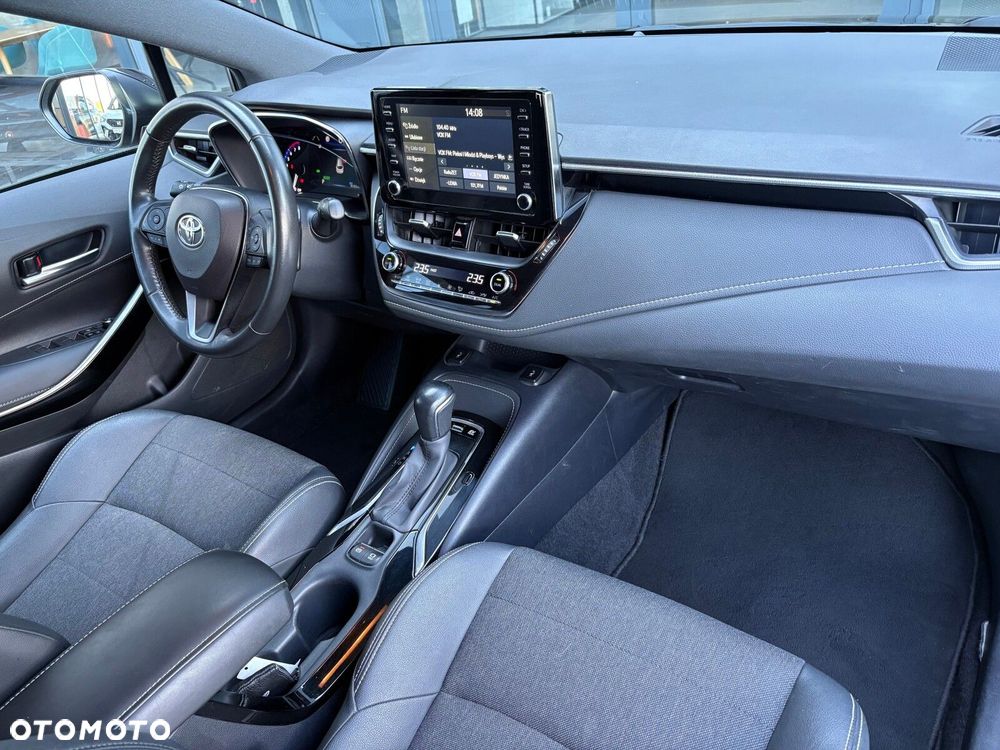 Toyota Corolla - 17