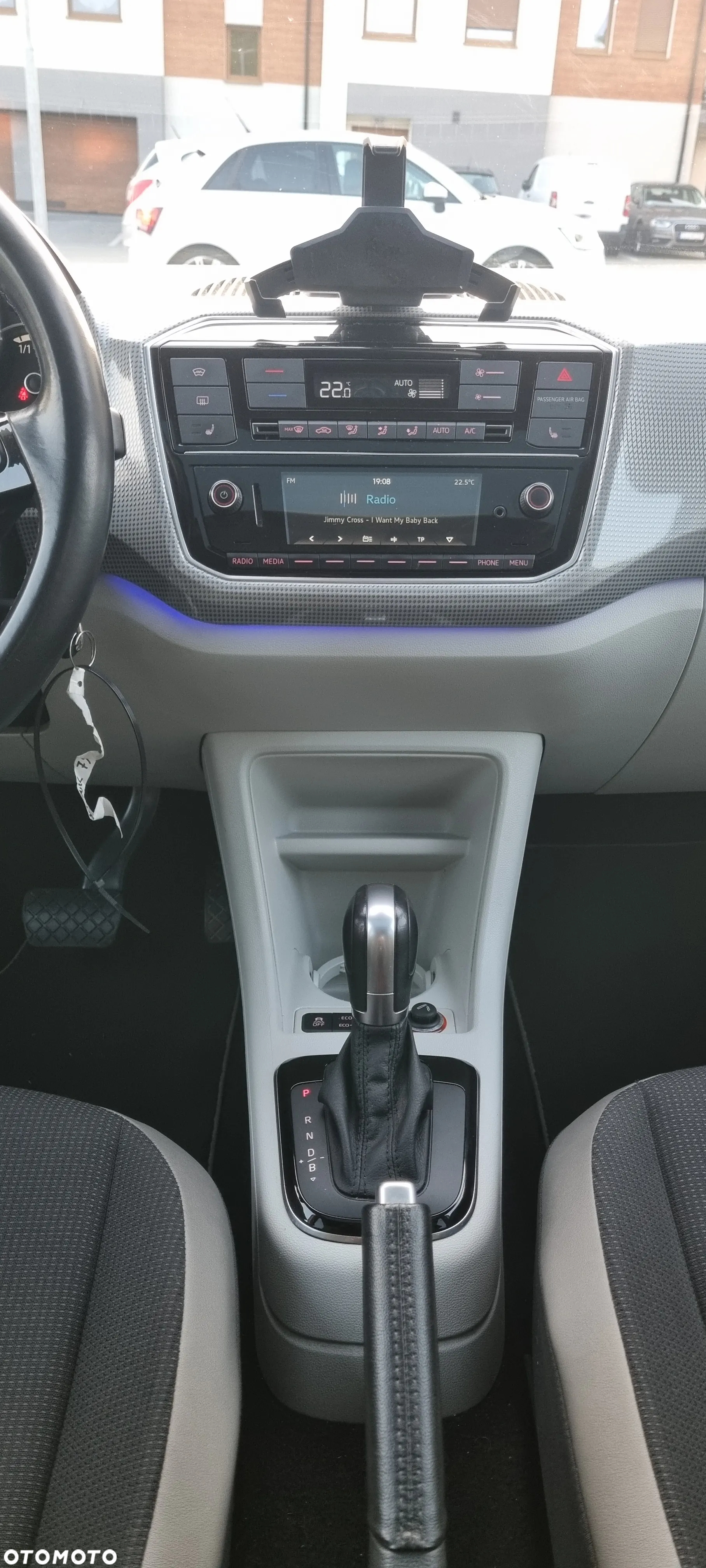 Volkswagen up! e-up - 9
