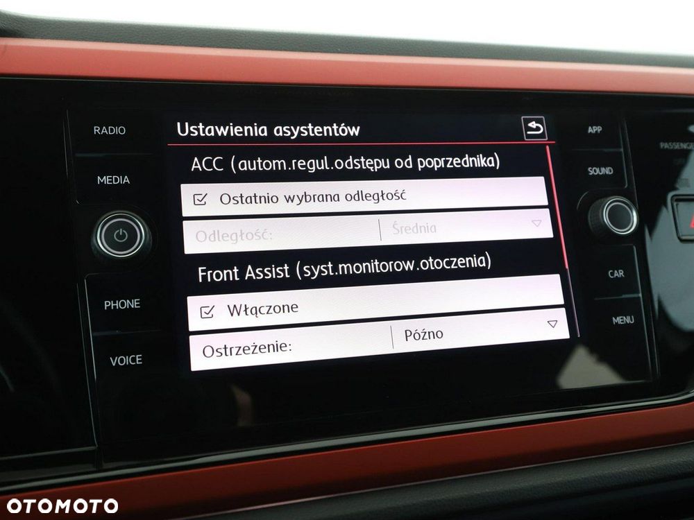 Volkswagen Polo 2.0 TSI DSG GTI - 27