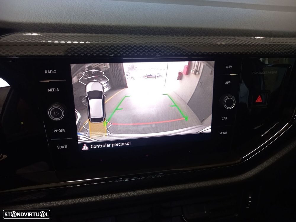 Volkswagen Taigo 1.0 TSI Urban DSG — fotografia 4