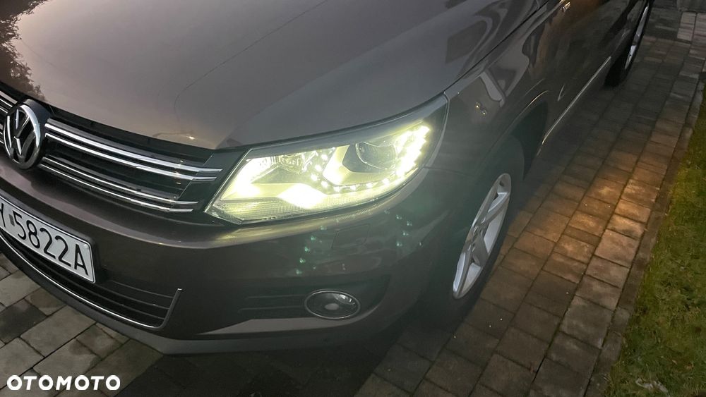 Volkswagen Tiguan 2.0 TDI DPF 4Motion BlueMotion Technology DSG Cup Sport & Style - 23