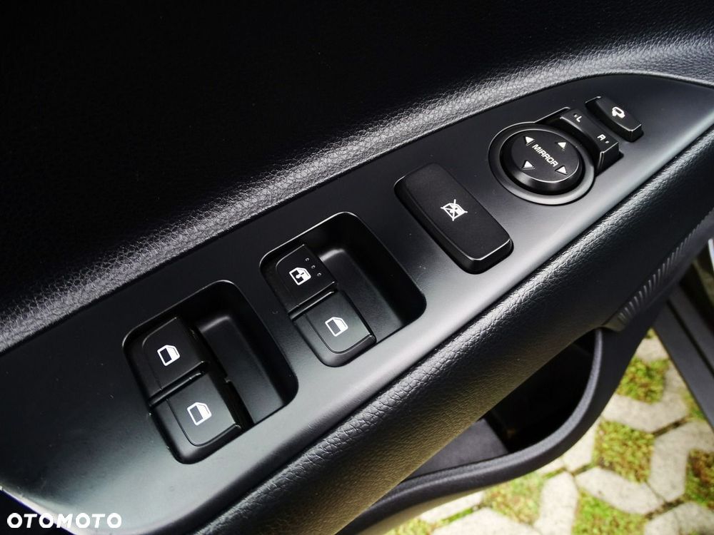 Kia Stonic 1.0 T-GDI 120 Platinum Edition - 23