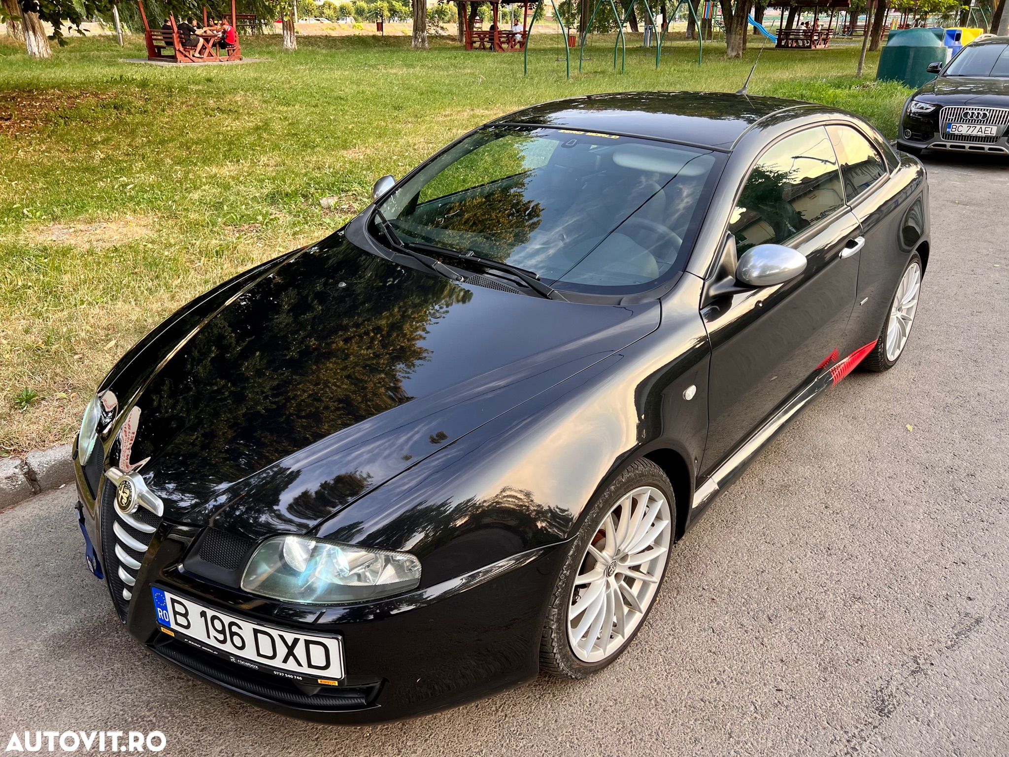Alfa Romeo GT 1.9 Multijet Distinctive - 10