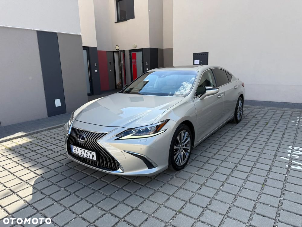 Lexus ES 300h Prestige - 1