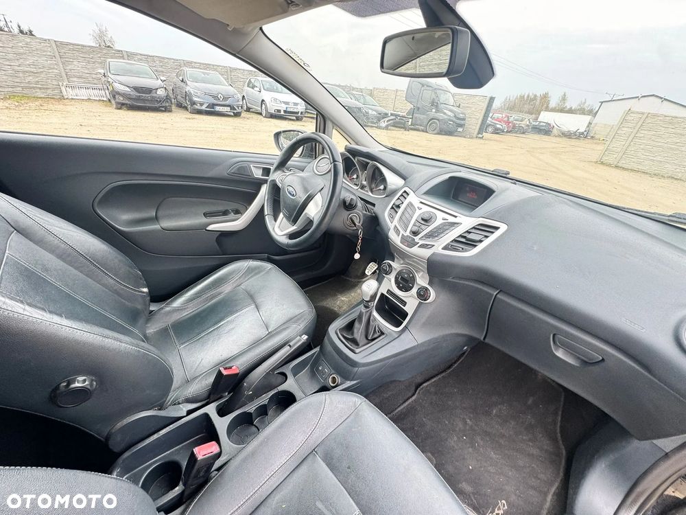 Ford Fiesta 1.4 Titanium EU5 - 13