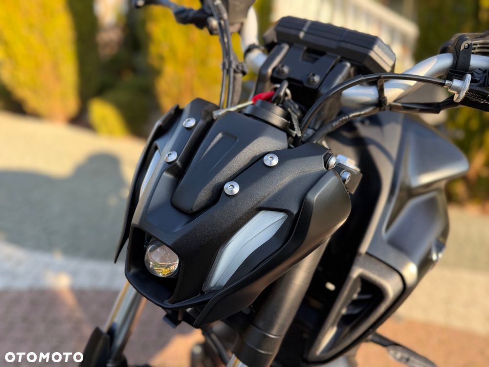 Yamaha MT - 30