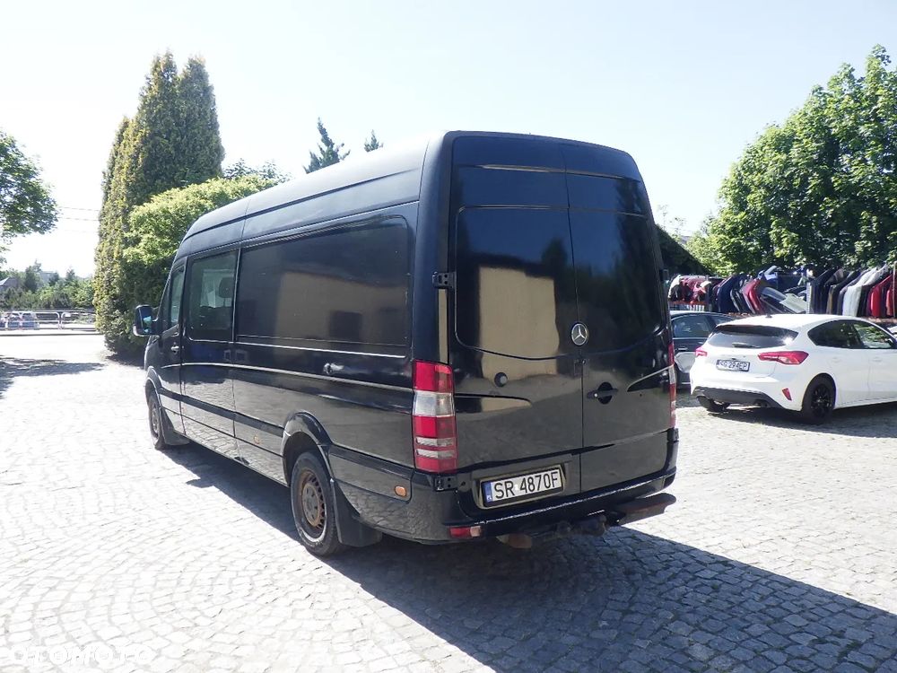 Mercedes-Benz Sprinter - 5