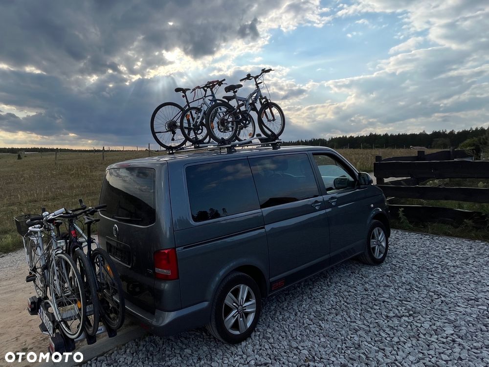 Volkswagen Multivan - 22