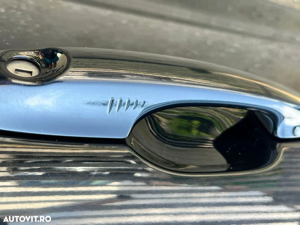 Ford Kuga 2.5 Duratec FHEV TITANIUM X - 10