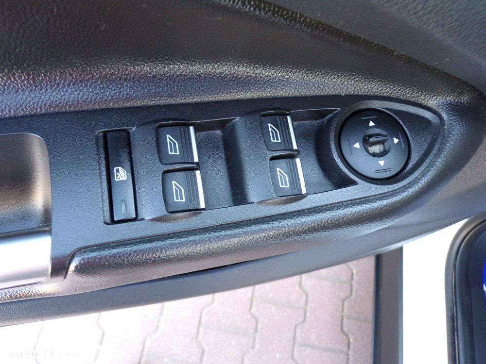 Ford Kuga - 23