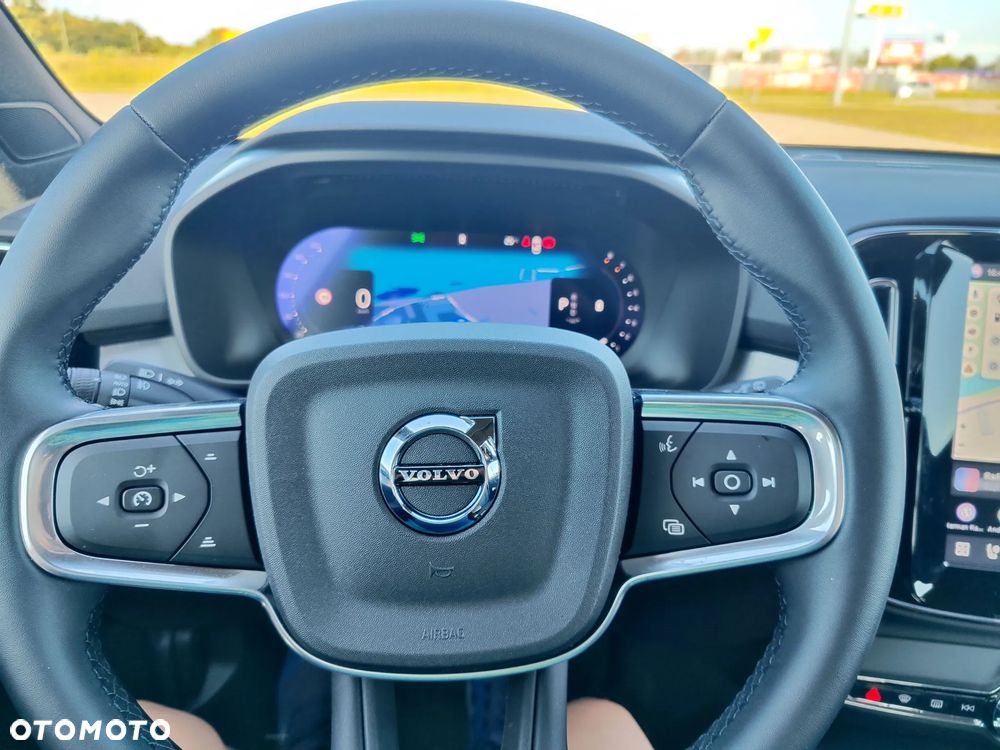 Volvo XC 40 B3 Plus Dark - 9