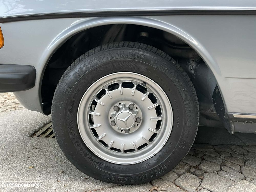 Mercedes-Benz W123 (1976-1986) - 22